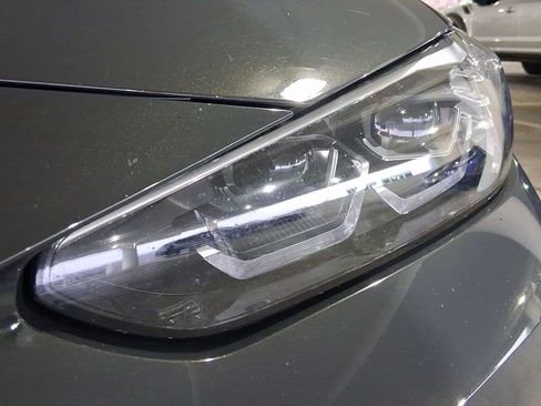 صورة السيارة