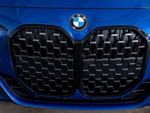 صورة السيارة