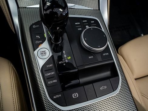 صورة السيارة