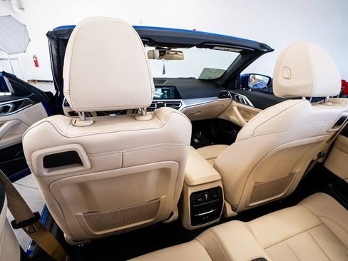 صورة السيارة