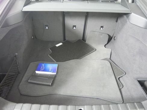 صورة السيارة