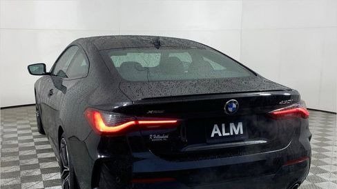 صورة السيارة