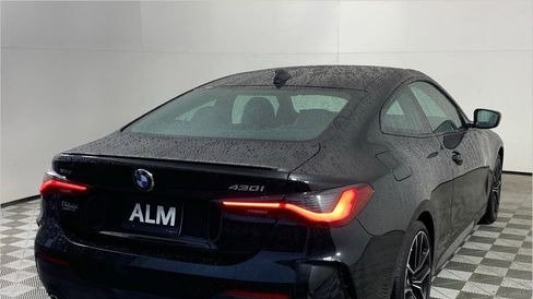 صورة السيارة