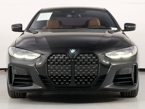 صورة السيارة