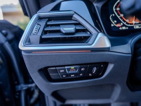 صورة السيارة