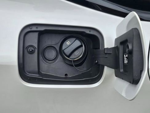 صورة السيارة