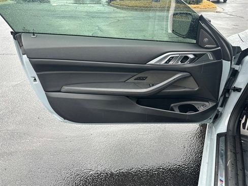 صورة السيارة