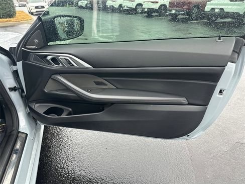 صورة السيارة