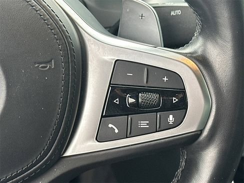 صورة السيارة