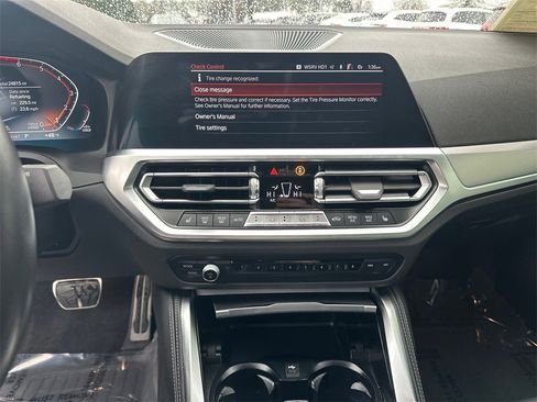 صورة السيارة