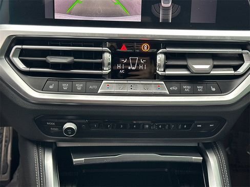 صورة السيارة