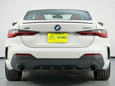 صورة السيارة