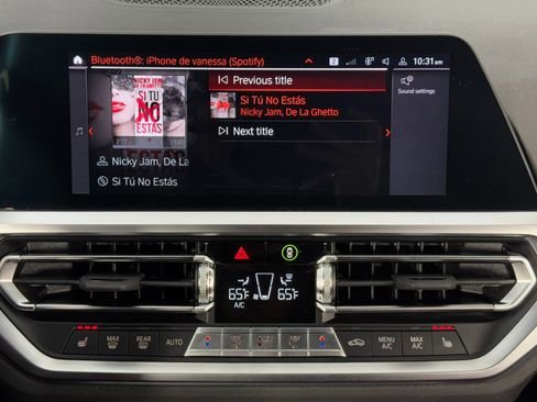 صورة السيارة