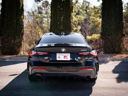 صورة السيارة