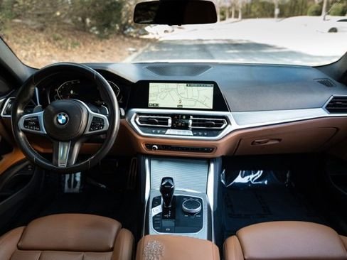 صورة السيارة