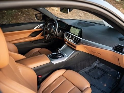 صورة السيارة