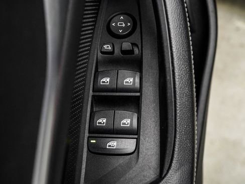 صورة السيارة