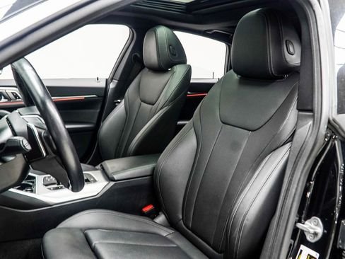 صورة السيارة