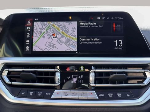 صورة السيارة