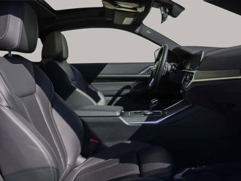 صورة السيارة