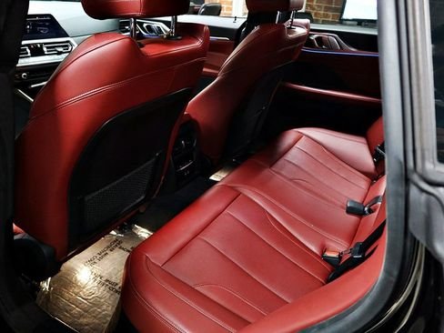 صورة السيارة