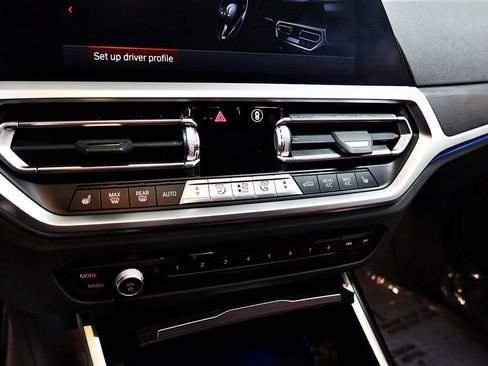 صورة السيارة