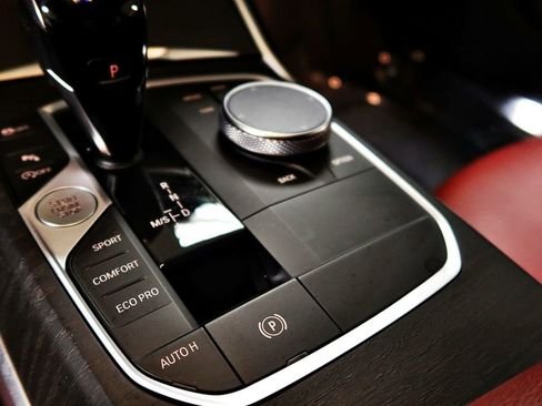 صورة السيارة