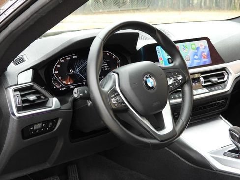 صورة السيارة