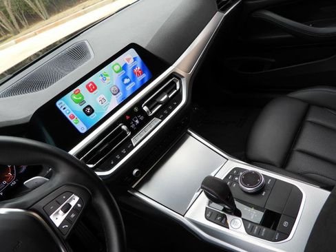 صورة السيارة