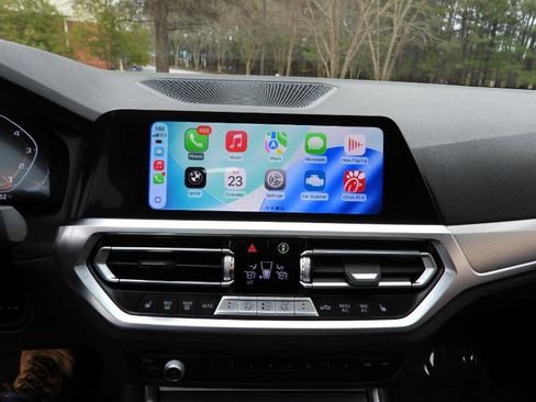 صورة السيارة