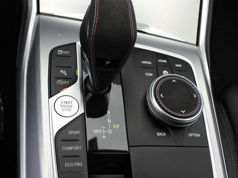 صورة السيارة