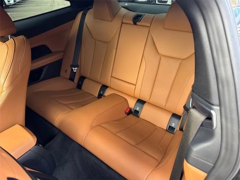 صورة السيارة