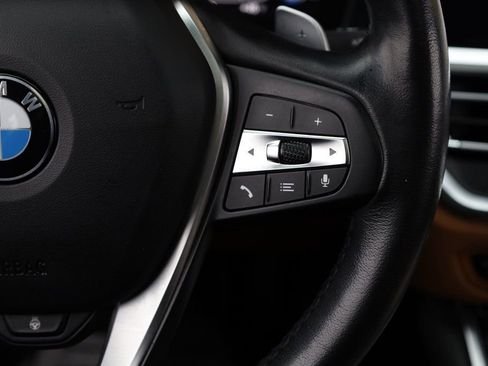 صورة السيارة