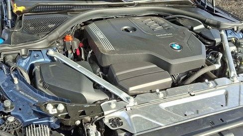 صورة السيارة