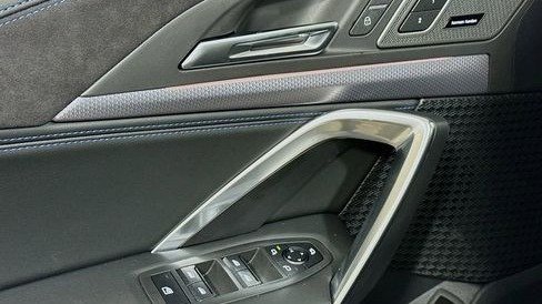 صورة السيارة