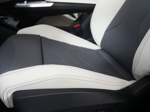 صورة السيارة