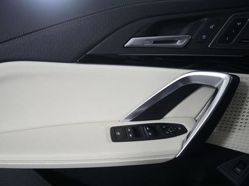 صورة السيارة