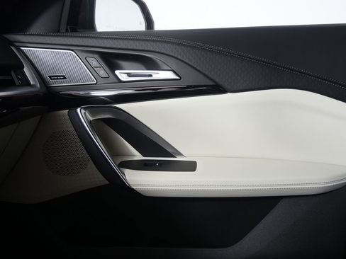 صورة السيارة