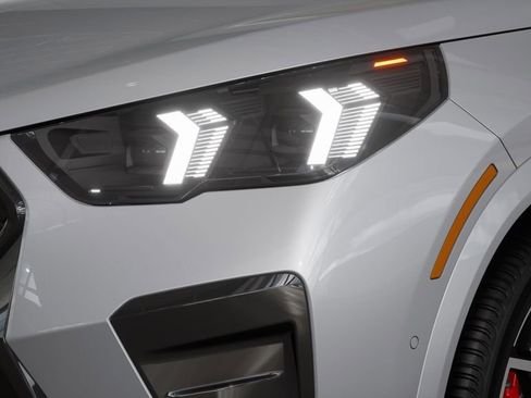 صورة السيارة