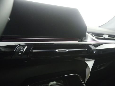 صورة السيارة