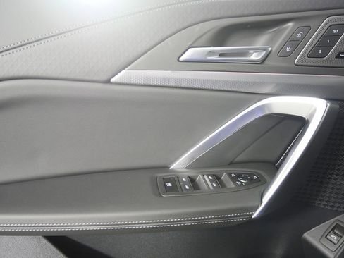 صورة السيارة