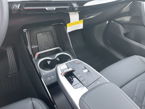 صورة السيارة