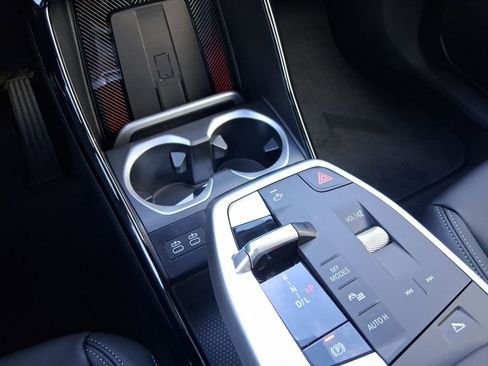 صورة السيارة