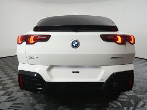 صورة السيارة