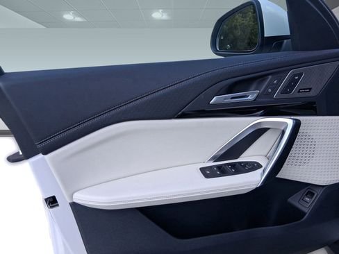 صورة السيارة