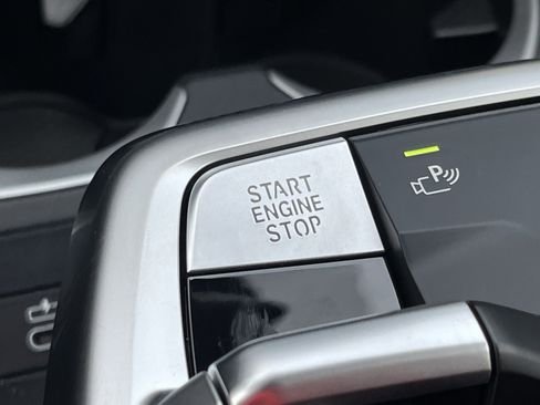 صورة السيارة