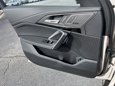 صورة السيارة