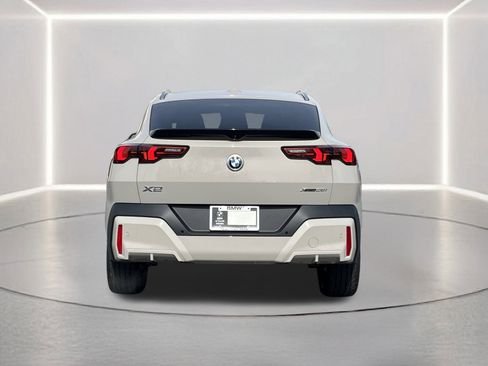 صورة السيارة