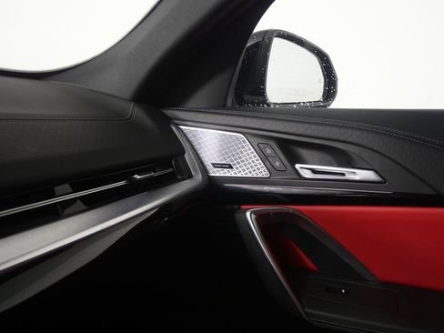 صورة السيارة