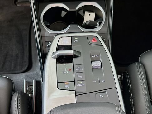 صورة السيارة